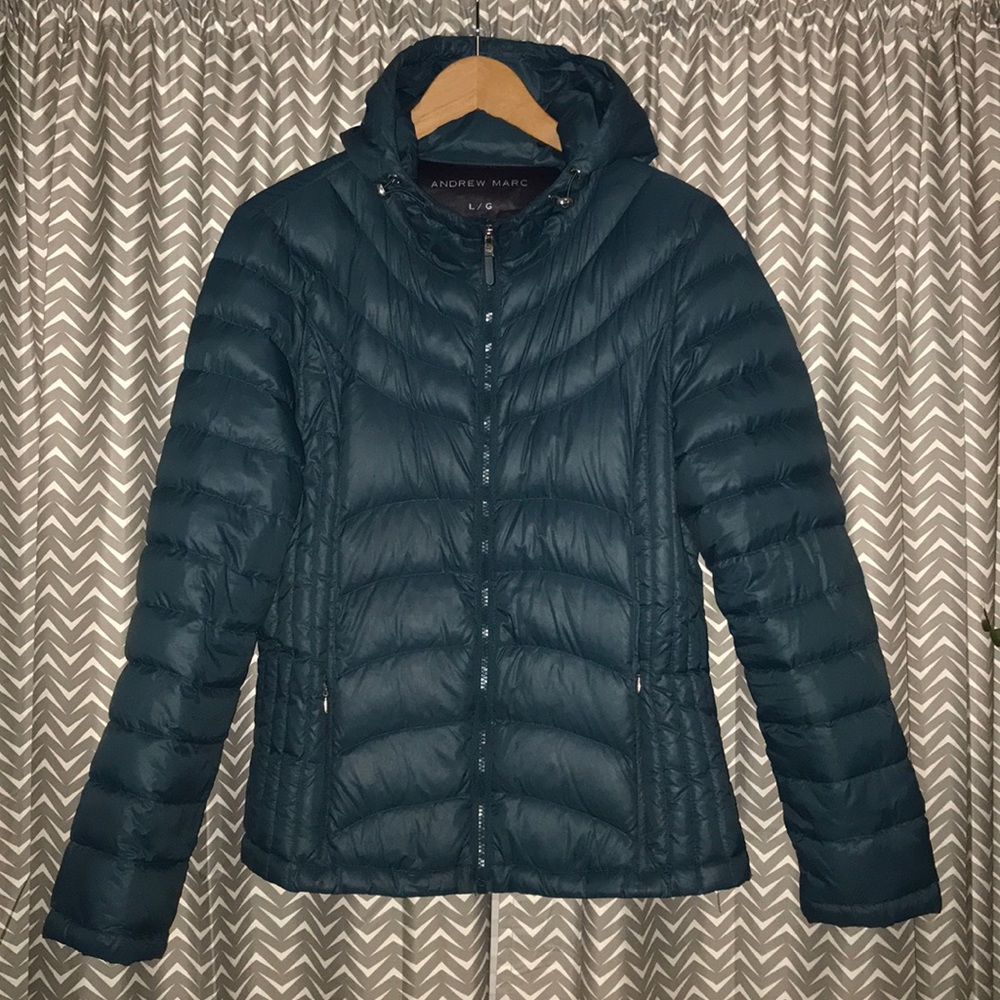 Packable down jacket